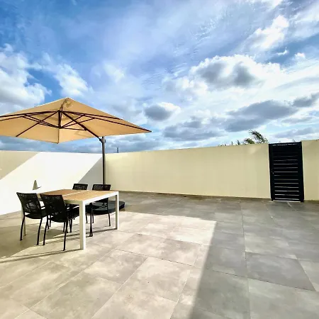 The Sunny Dune - Luxury W/ Pool & Private Terrace Apartament *
